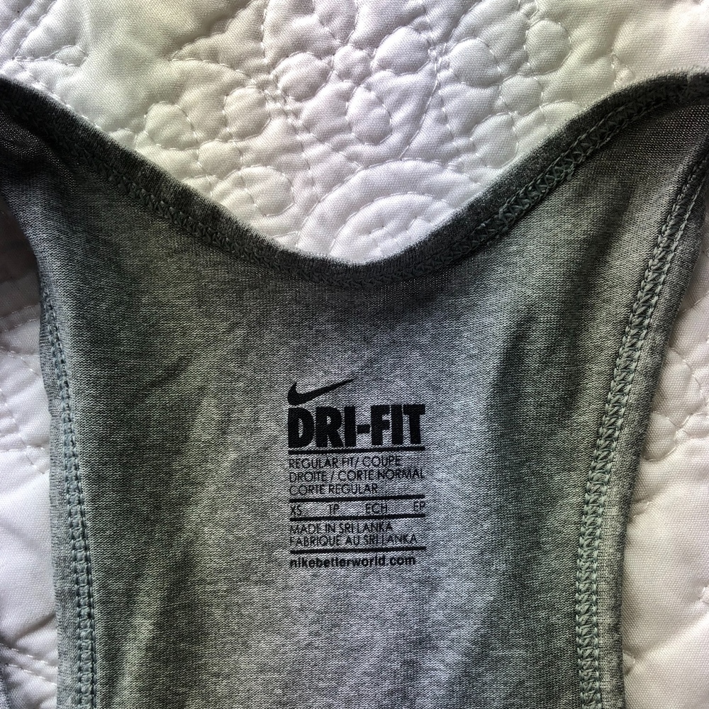 Nike - Picture 2 of 2